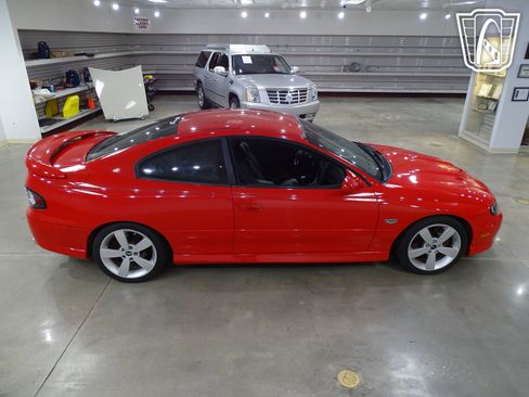 Used 2006 Pontiac GTO image 17