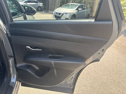 Used 2025 Hyundai Tucson SEL FWD image 37