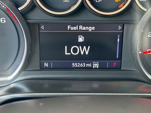 Certified 2021 Chevrolet Silverado 1500 LT Trail Boss w/ Convenience Package II AWD/4WD image 34