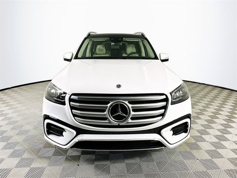 New 2026 Mercedes-Benz GLS 450 4MATIC image 2