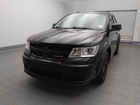 Used 2020 Dodge Journey SE w/ Blacktop Package FWD image 15