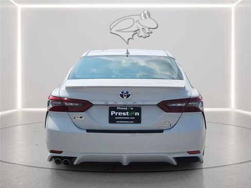 Used 2024 Toyota Camry XSE w/ Cold Weather Package FWD image 4