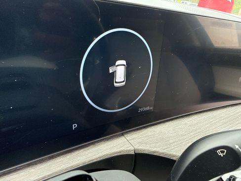 Used 2024 Hyundai Santa Fe Calligraphy image 8