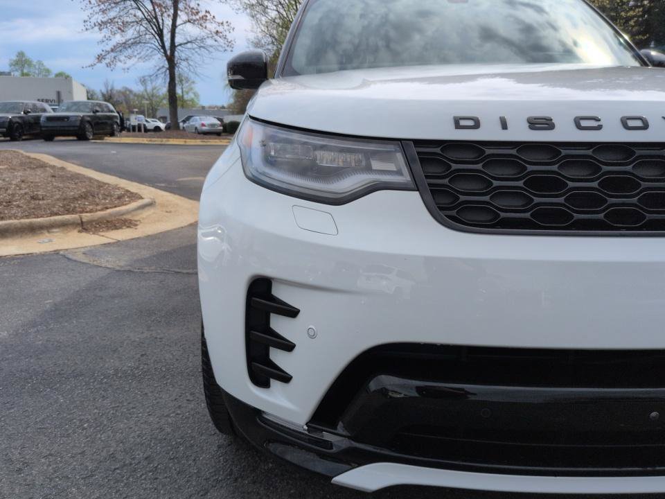 Certified 2025 Land Rover Discovery Dynamic SE AWD/4WD image 23