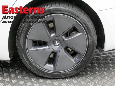 Used 2023 Tesla Model 3 Standard Range RWD image 29
