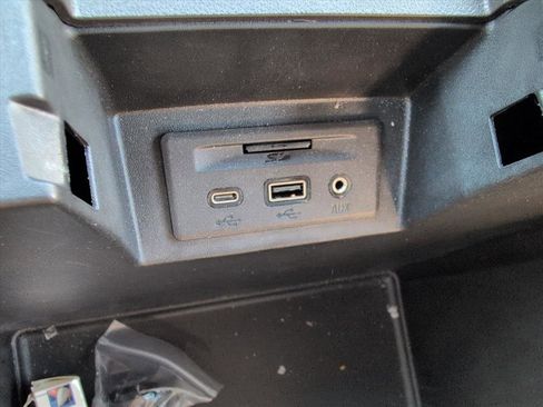 Used 2021 GMC Sierra 1500 SLT w/ SLT Premium Plus Package image 24