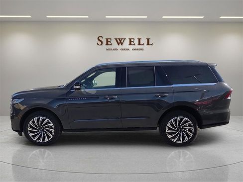 New 2026 Lincoln Navigator Black Label image 2