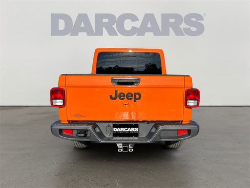 New 2025 Jeep Gladiator Sport w/ Premium Package image 6