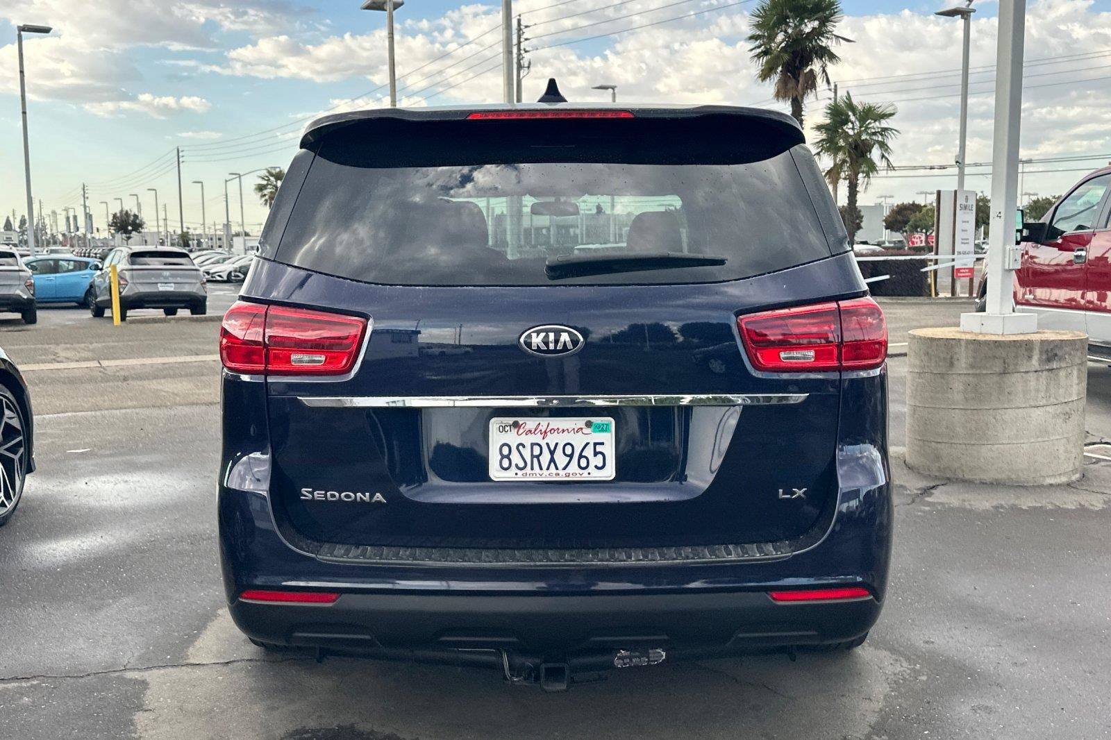 Used 2021 Kia Sedona LX FWD image 6