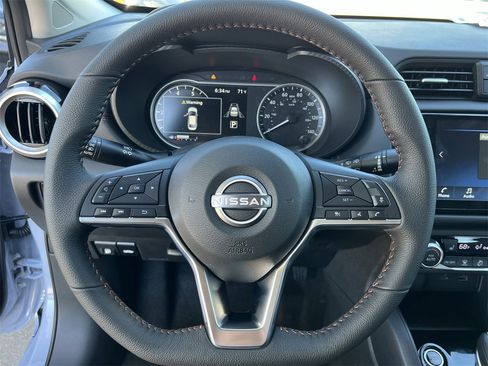 New 2025 Nissan Versa SR w/ Trunk Package image 10