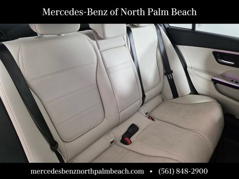 Used 2023 Mercedes-Benz C 300 Sedan image 27