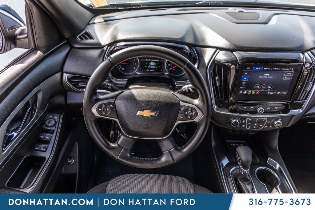 Used 2023 Chevrolet Traverse LT AWD/4WD image 6