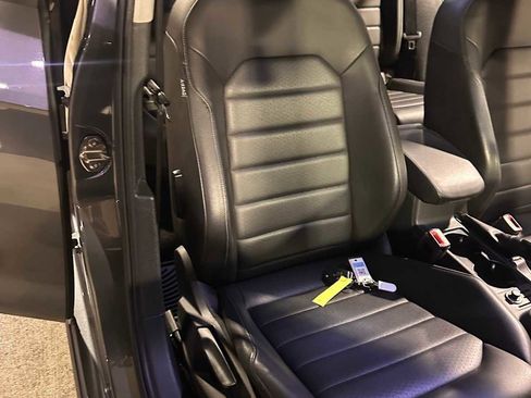 Used 2017 Volkswagen Golf SEL image 15