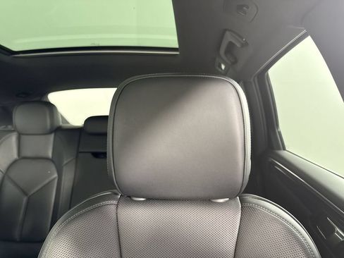 Certified 2026 Porsche Macan AWD/4WD image 41