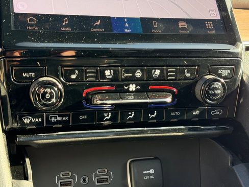 Certified 2024 Jeep Grand Cherokee L Summit image 27