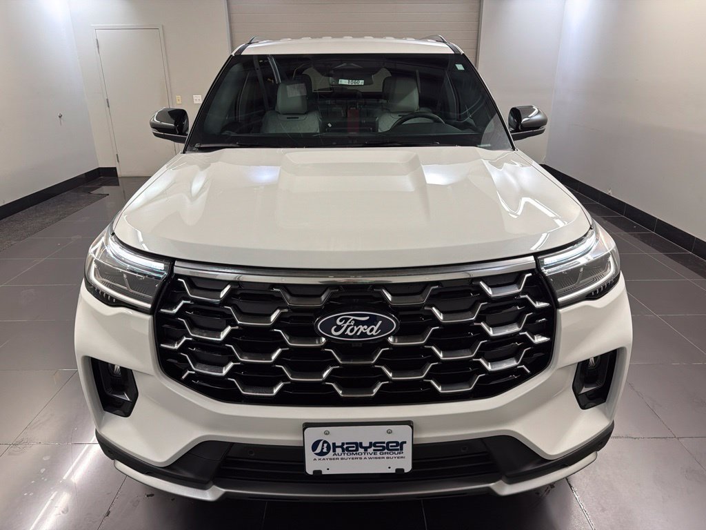New 2027 Ford Explorer Platinum w/ 3.0L Ultimate Package AWD/4WD image 2