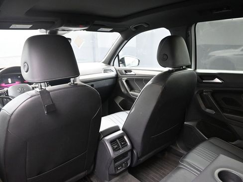 Used 2024 Volkswagen Tiguan SE R-Line image 19