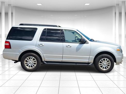 Used 2014 Ford Expedition XLT w/ Leather Seating Package AWD/4WD image 2