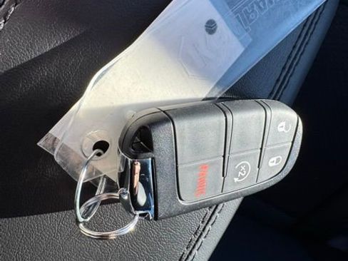 New 2026 Jeep Compass Latitude image 28