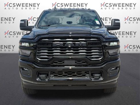 New 2026 RAM 2500 Big Horn AWD/4WD image 8