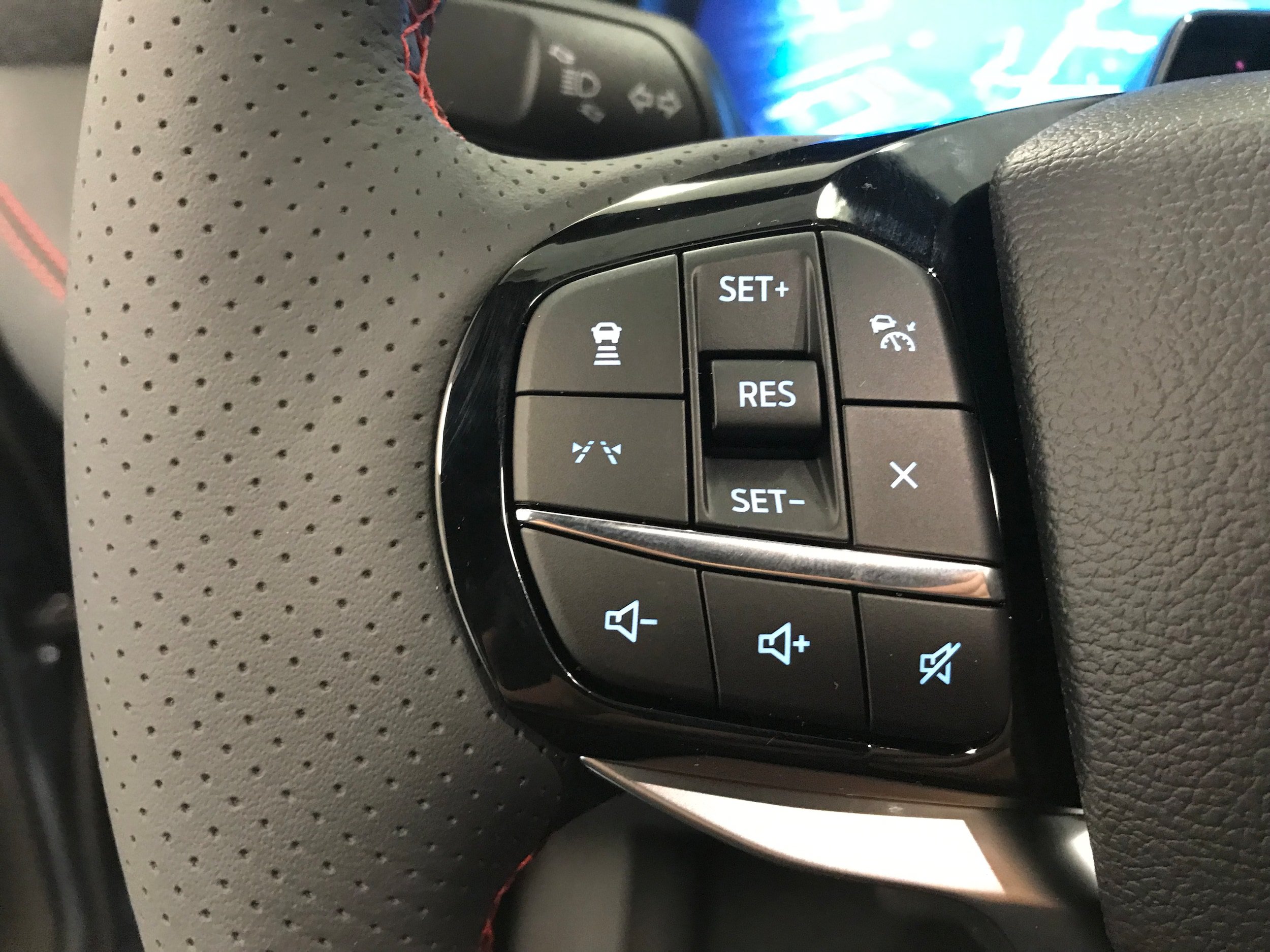 New 2027 Ford Explorer ST-Line w/ Premium Package AWD/4WD image 19
