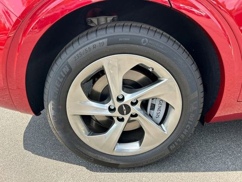 New 2026 Genesis GV70 2.5T Select AWD/4WD image 17