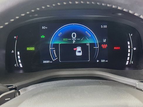Used 2025 Toyota Camry SE FWD image 19