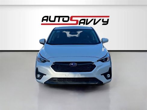 Used 2024 Subaru Impreza 2.0i Sport image 2