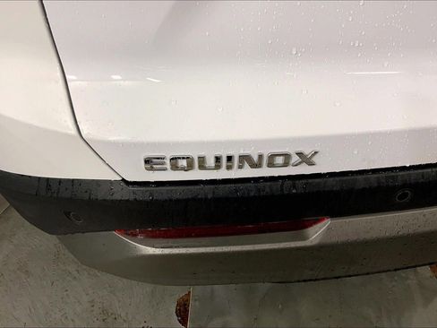 Used 2026 Chevrolet Equinox LT FWD image 10