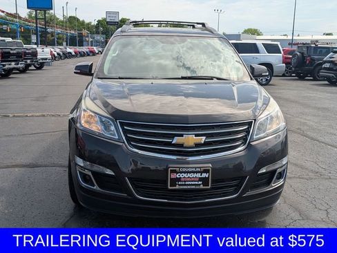 Used 2017 Chevrolet Traverse LT w/ Style and Technology Package AWD/4WD image 2