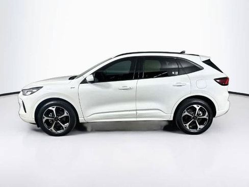 Certified 2023 Ford Escape ST-Line Select w/ Tech Pack #2 AWD/4WD image 2