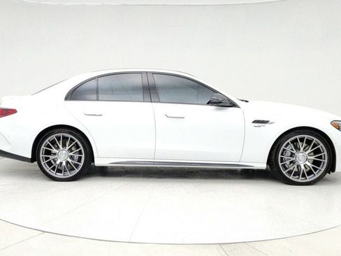 Used 2025 Mercedes-Benz E 53 AMG e 4MATIC Sedan w/ Driver Assistance Package image 4