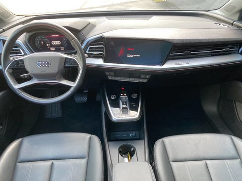 Used 2023 Audi Q4 e-tron Premium Plus image 12