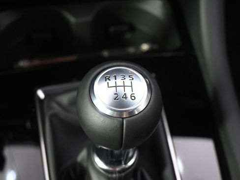 New 2026 MAZDA MAZDA3 2.5 S Hatchback w/ Premium Pkg FWD image 32