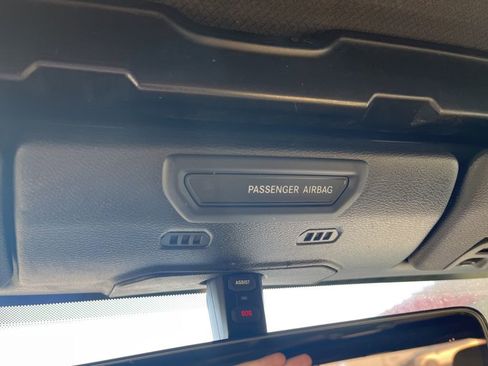 Used 2018 Jeep Wrangler Unlimited Sahara image 78