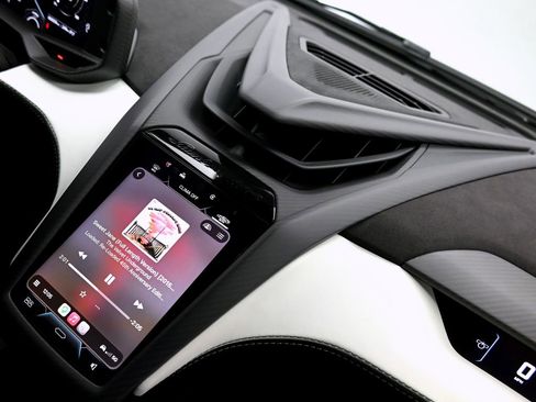 Used 2024 Lamborghini Revuelto AWD/4WD image 21