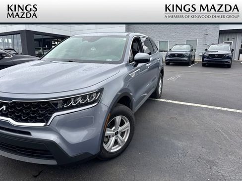 Used 2023 Kia Sorento LX AWD/4WD image 1