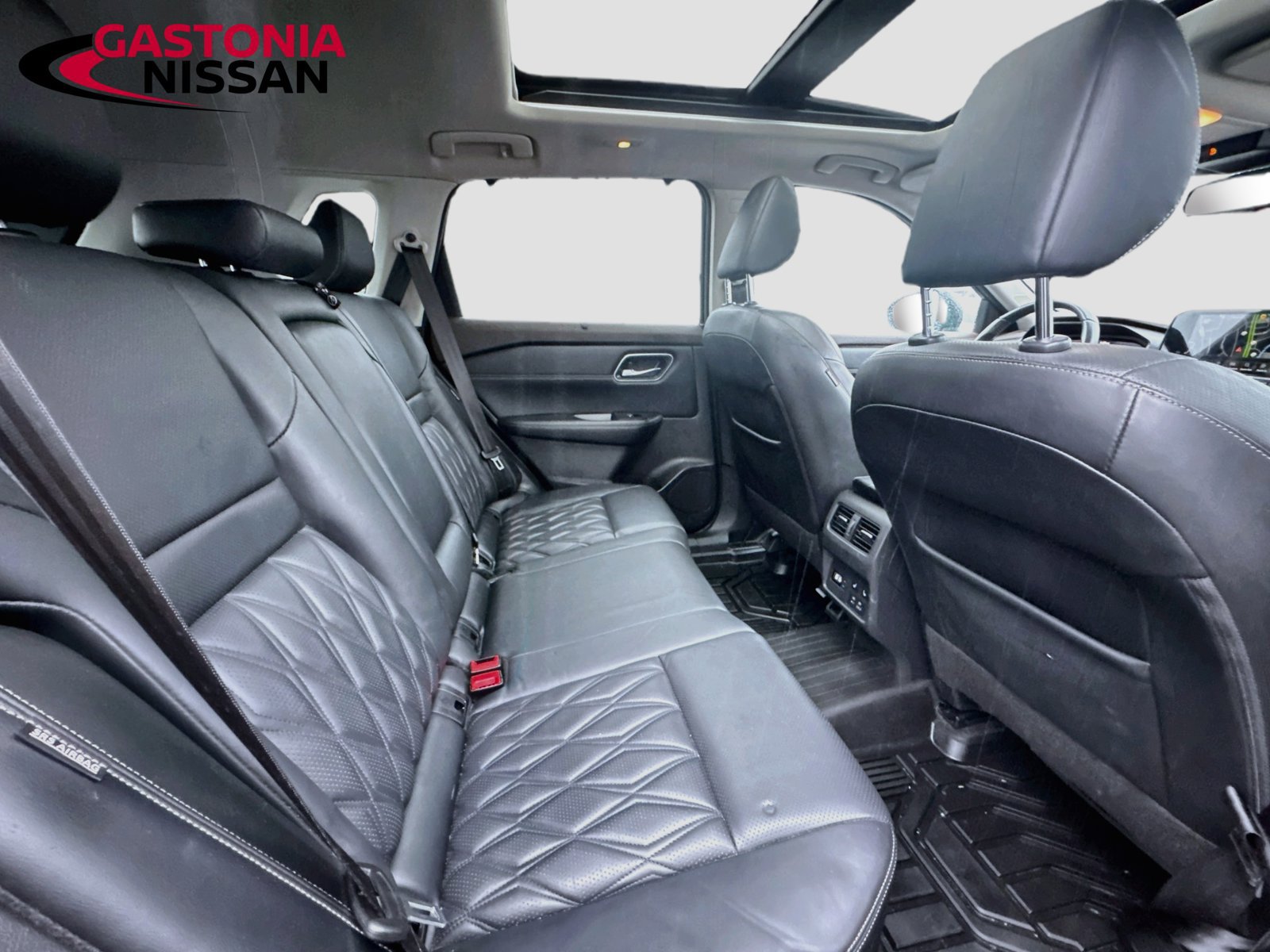 Used 2021 Nissan Rogue Platinum AWD/4WD image 37