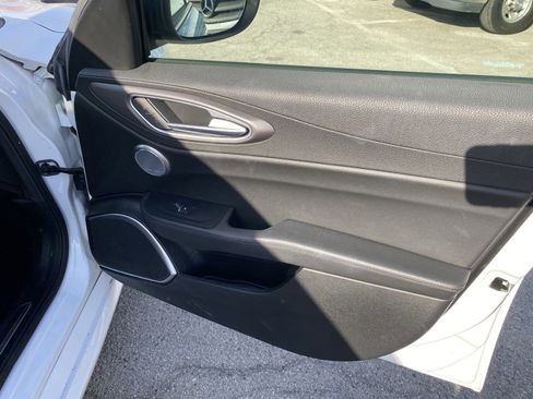 Used 2018 Alfa Romeo Giulia Ti Sport w/ Quick Order Package 22U Sport image 19