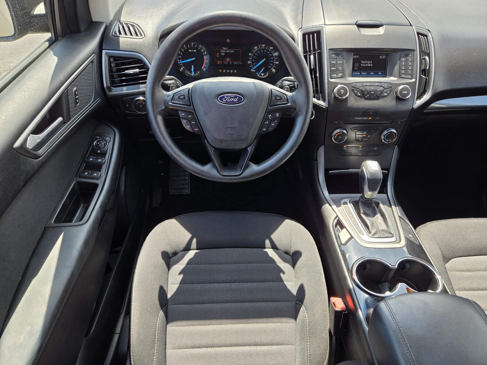 Used 2017 Ford Edge SE FWD image 9