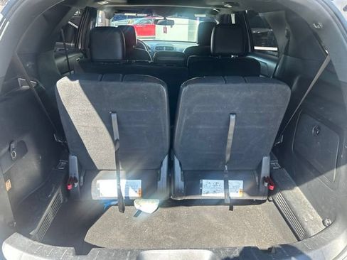 Used 2018 Ford Explorer XLT w/ Equipment Group 202A AWD/4WD image 36