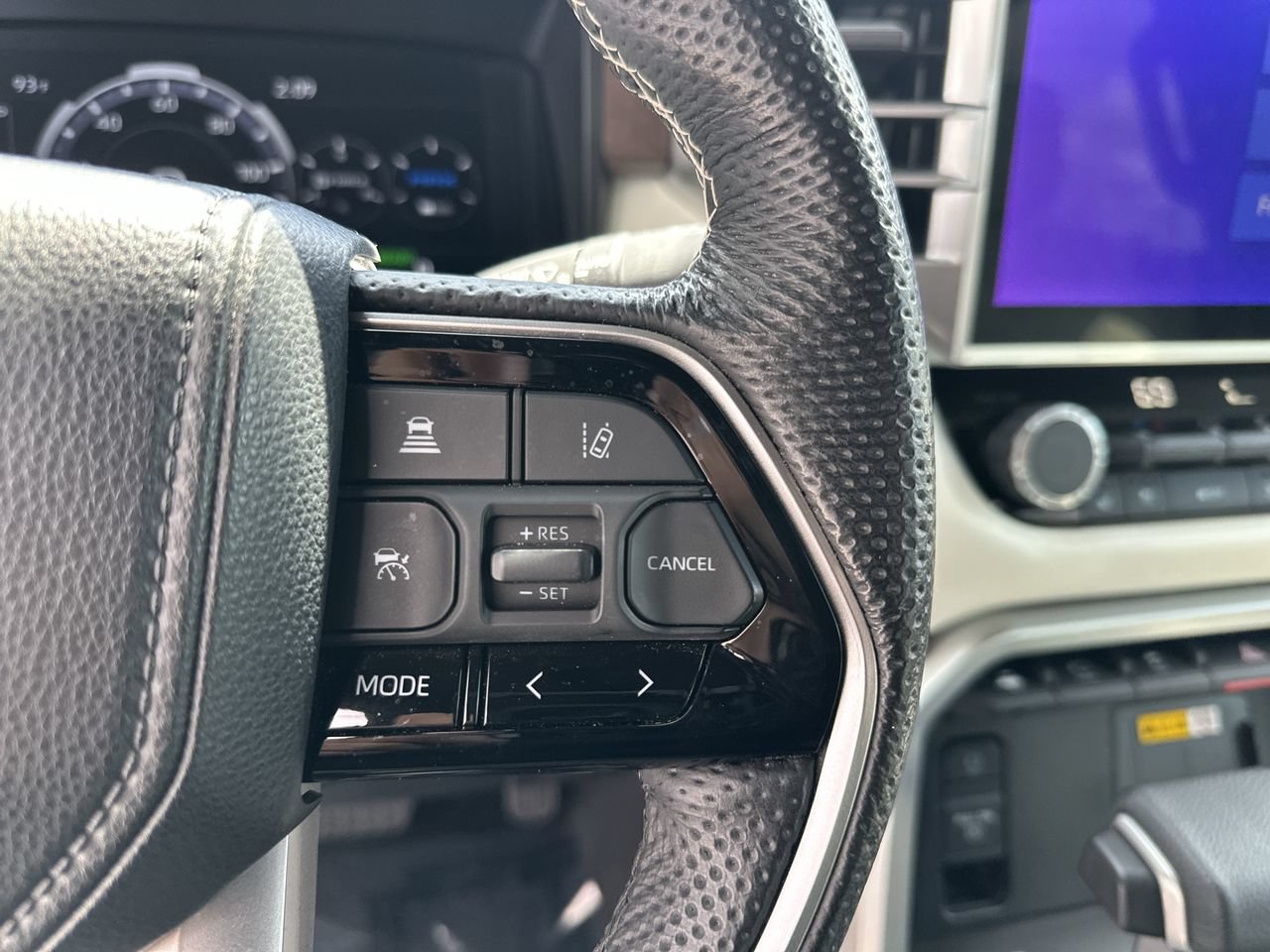 Used 2024 Toyota Tundra Capstone AWD/4WD image 13