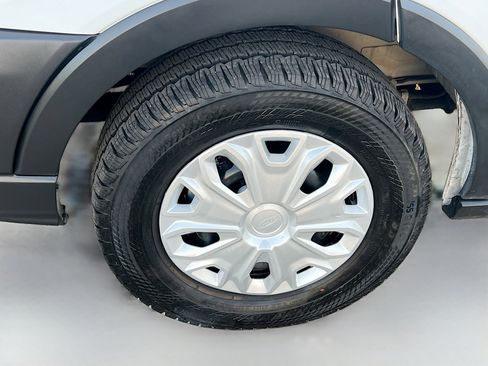 Used 2025 Ford Transit 350 XLT image 13