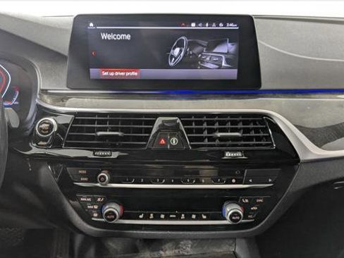 Used 2020 BMW 530i w/ Convenience Package image 29