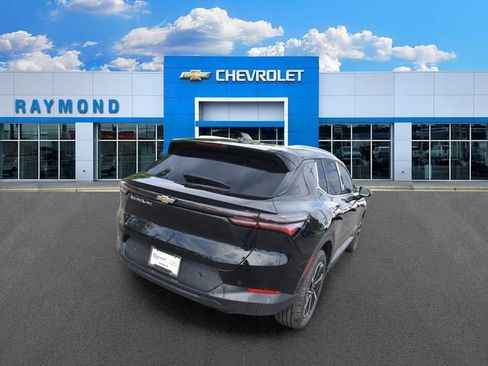 New 2026 Chevrolet Equinox EV LT AWD/4WD image 4
