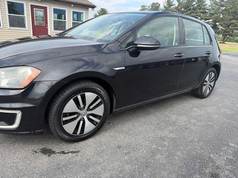 Used 2016 Volkswagen e-Golf SE FWD image 34