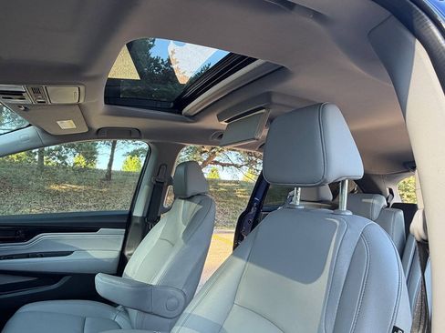 Used 2024 Honda Odyssey Touring image 15
