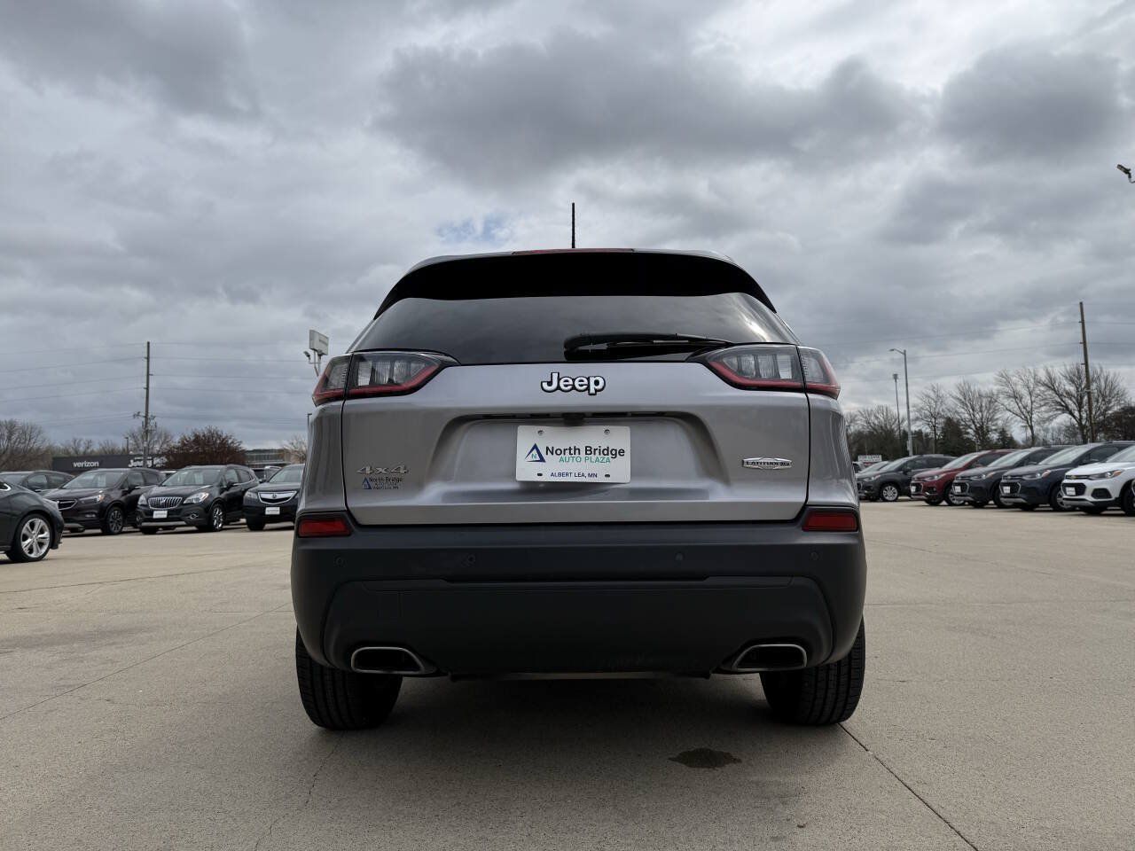 Used 2022 Jeep Cherokee Latitude Lux AWD/4WD image 28