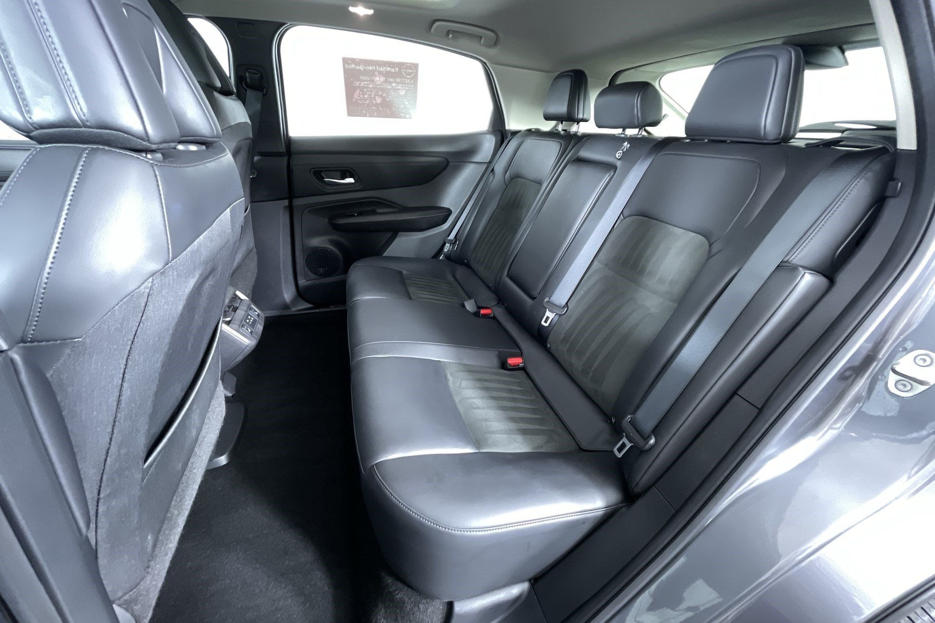 Certified 2024 Nissan Ariya AWD image 22
