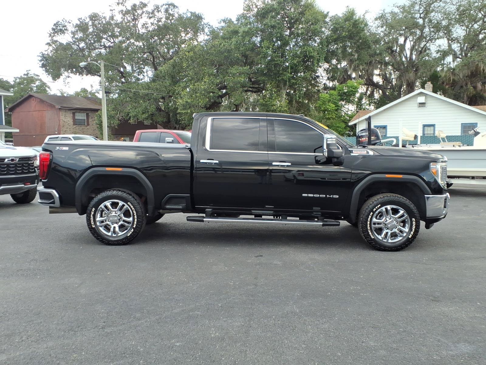 Used 2022 GMC Sierra 2500 SLT w/ SLT Premium Package AWD/4WD image 6